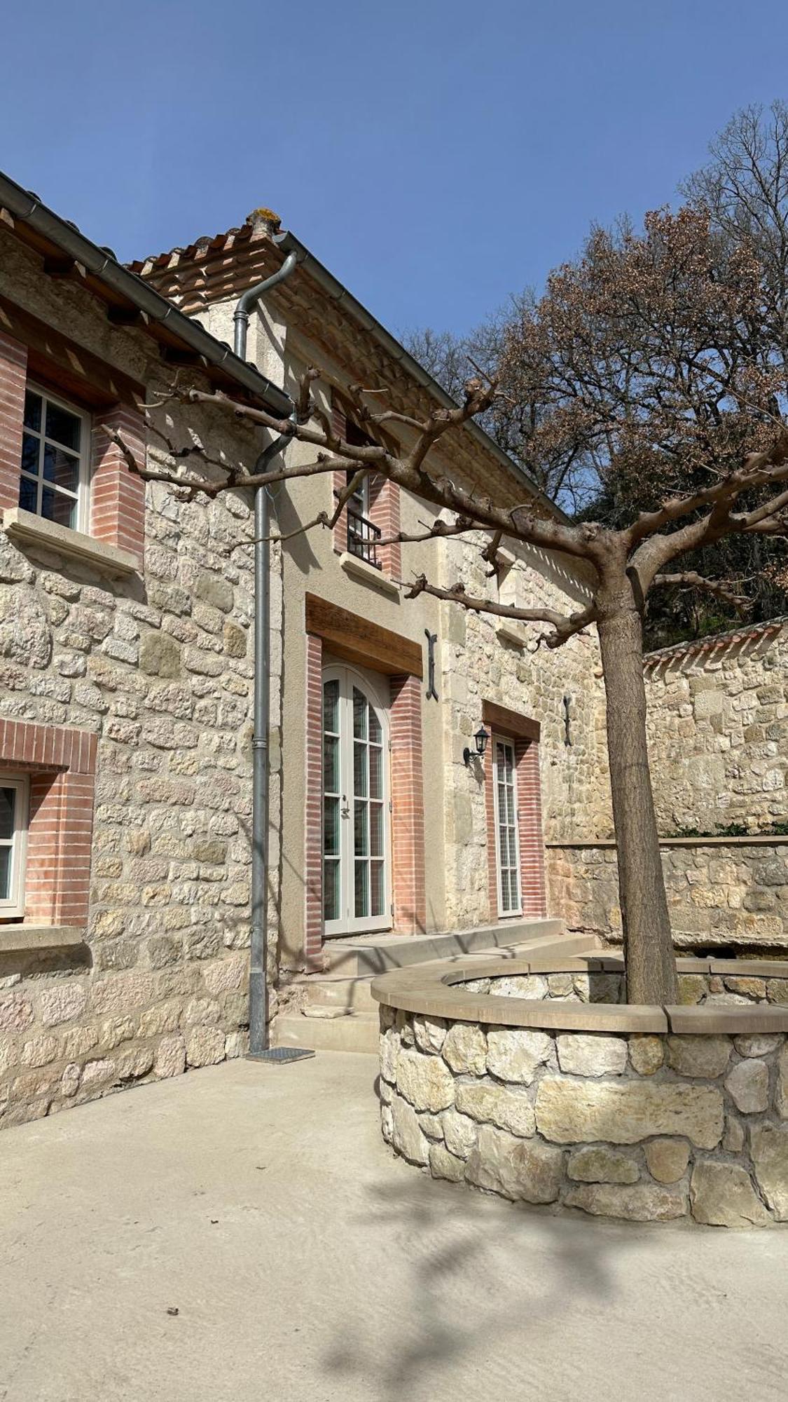 Chateau Lecusse - La Grande Roche - Hotel, Spa, Boutique & Restaurant Broze Exterior foto