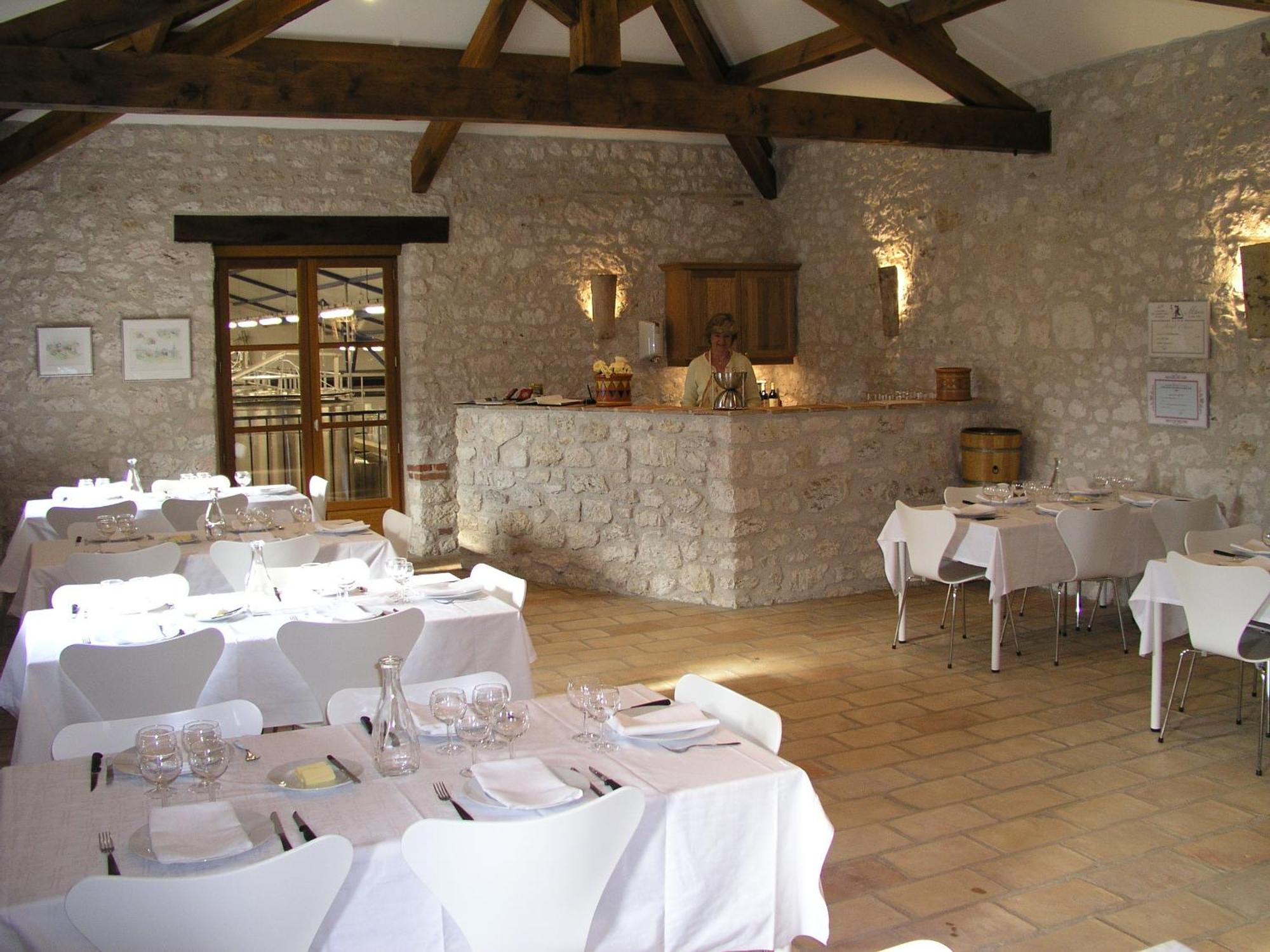 Chateau Lecusse - La Grande Roche - Hotel, Spa, Boutique & Restaurant Broze Exterior foto