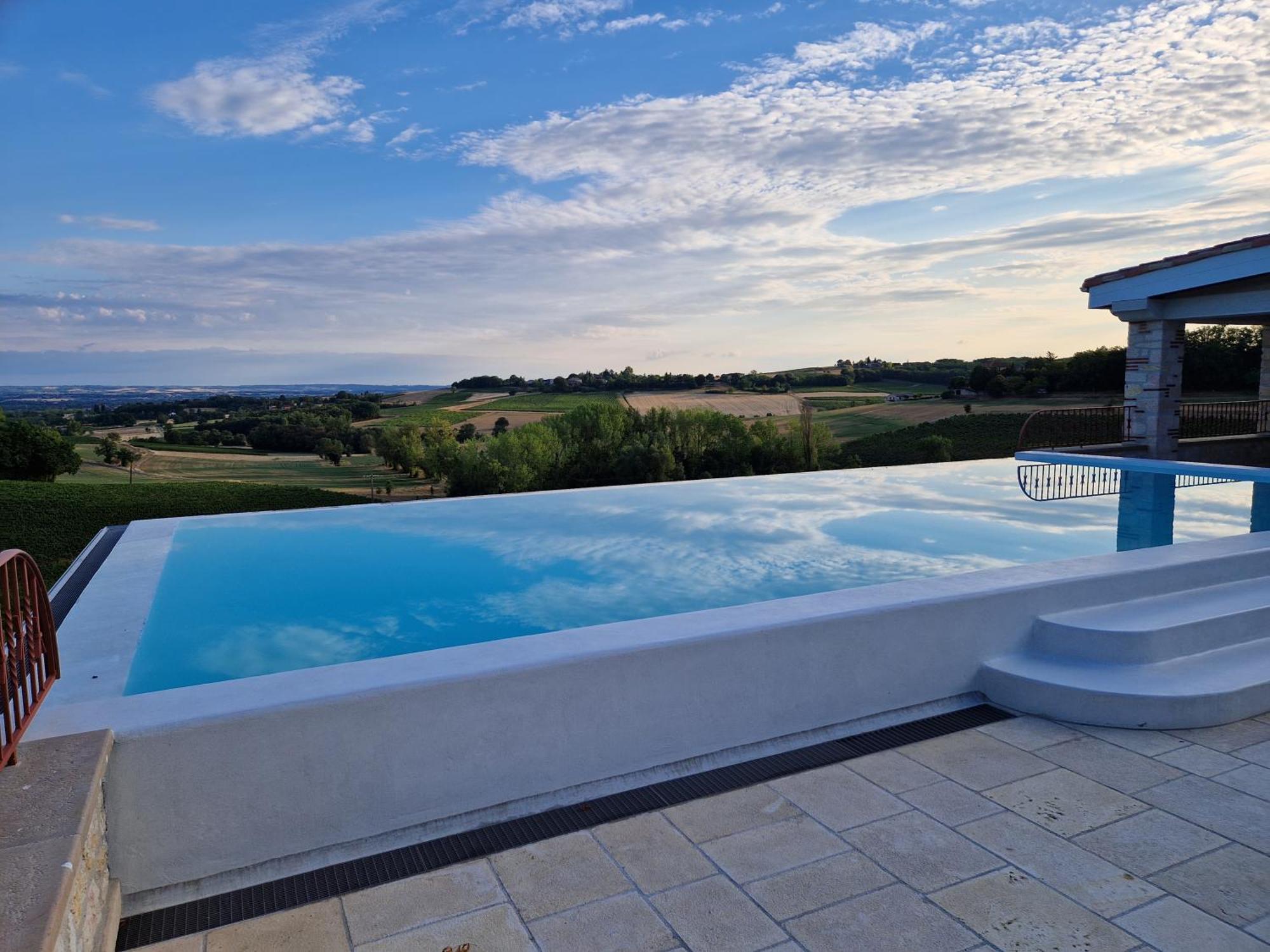 Chateau Lecusse - La Grande Roche - Hotel, Spa, Boutique & Restaurant Broze Exterior foto